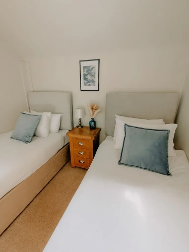 Economy Twin room