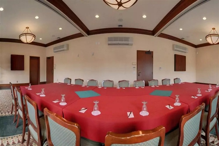 Bay Landing Hotel photo 16