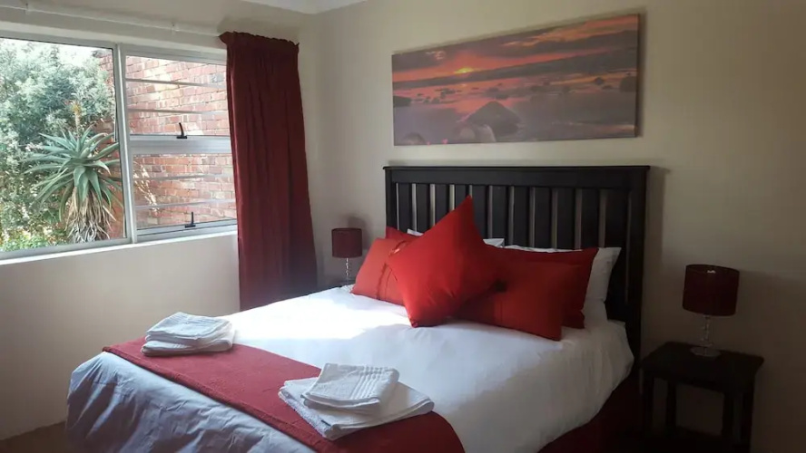 Wave Catcher- Wildbreak Self Catering