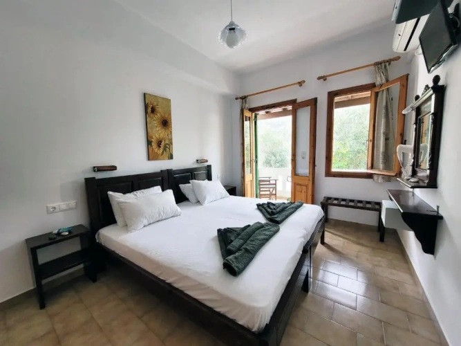1 Bedroom Apartment with balcony and with view