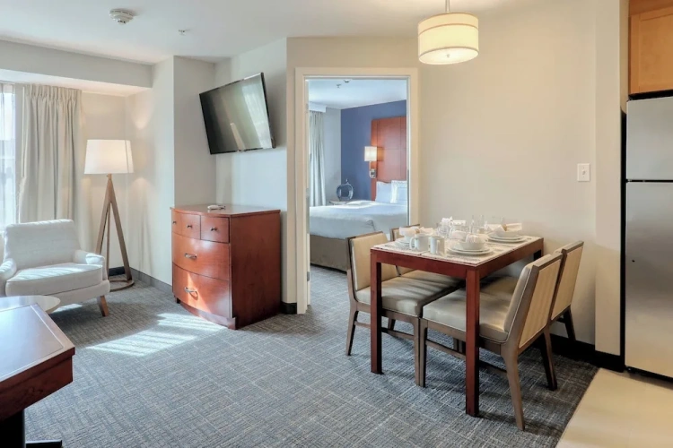 2 Bedrooms Standard Single room