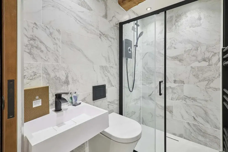 Host Stay Apartment 8 Vinegar House