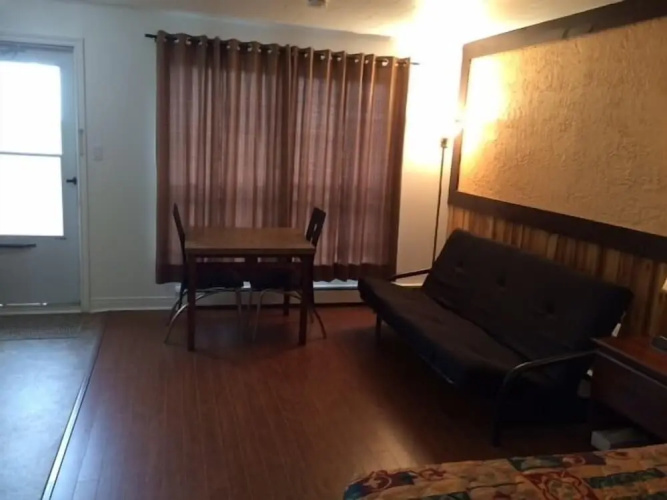 Carleton Motel & Coffee Shop