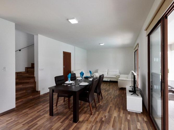3 Bedrooms Villa