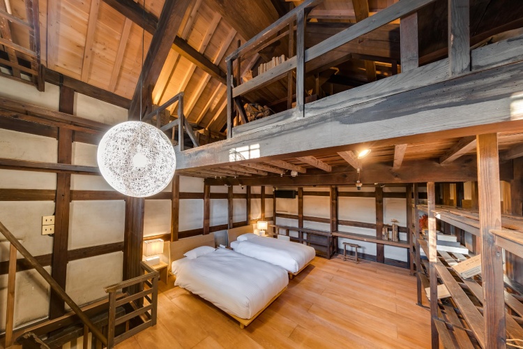 Premier room