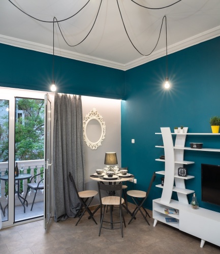 1 Bedroom Apartment with balcony