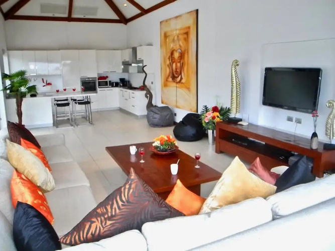 Stunning Private Pool Seaview Villa in Kata