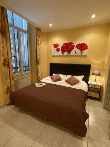 Cannes Holiday Suites