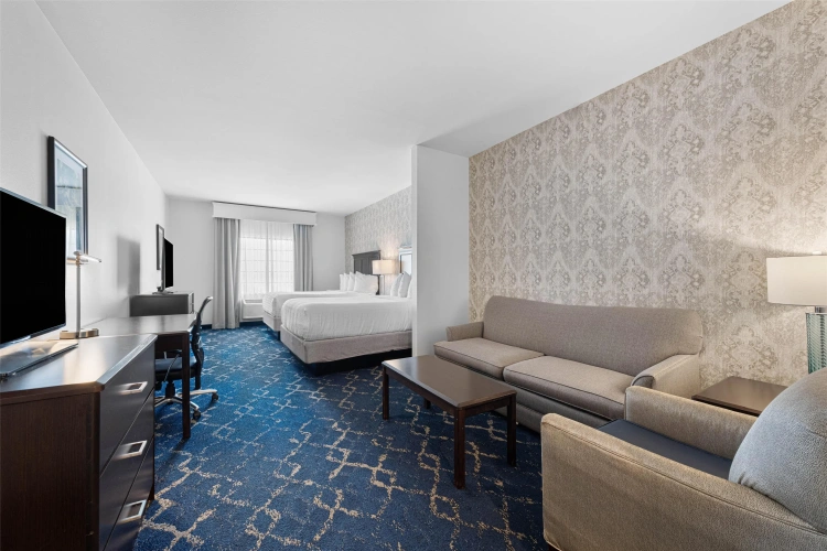 Quadruple Suite
