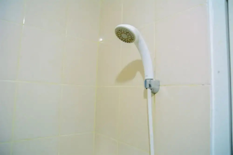 Comfy Studio at Gading Greenhill Apartment