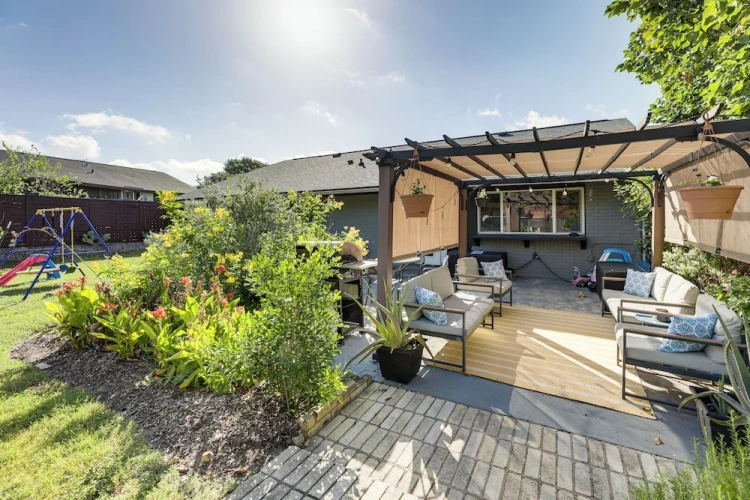3 Bedrooms Cottage