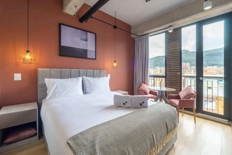 Deluxe Apartment