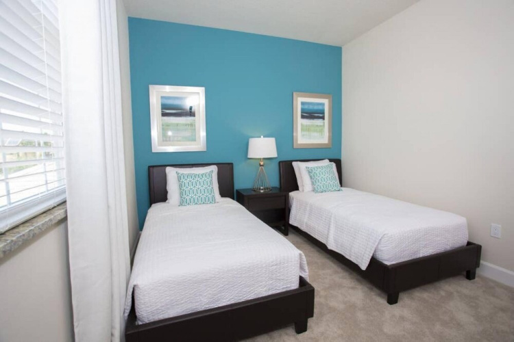 Charming Cozy Haven in Four Corners