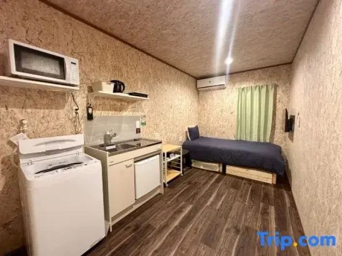 3 Bedrooms Standard Single room