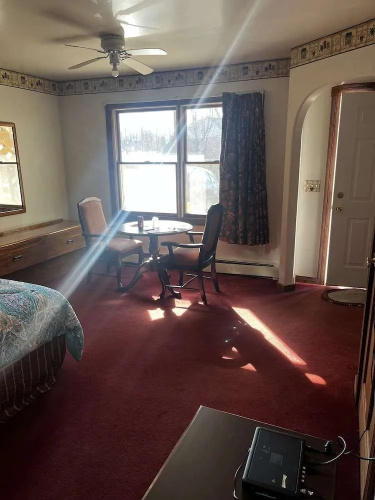 Grand Howell Inn