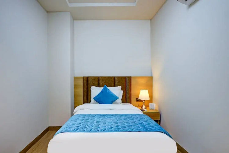 Hotel 91 Huda Premier