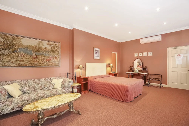 Grand Central Accommodation B&B Cobden