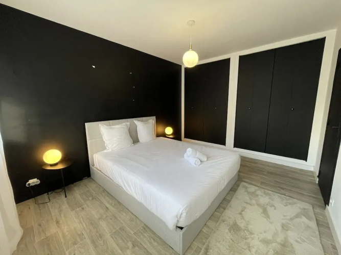 Apartment in Le Mans Near Train Station