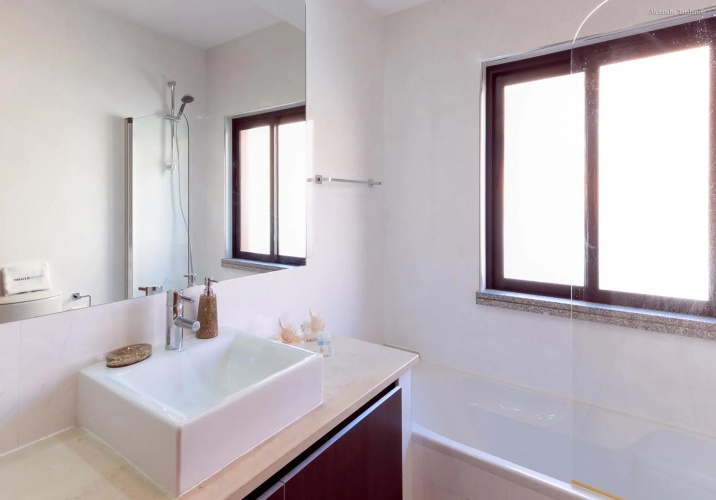 A24 - Luzbay Beach Apartment