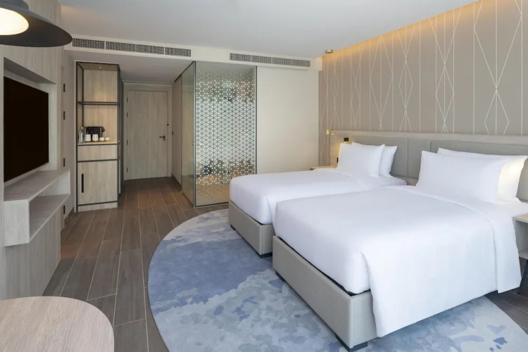 Radisson Blu Resort, Phuket Mai Khao Beach