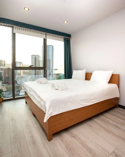1 Bedroom Standard Suite with partial ocean view