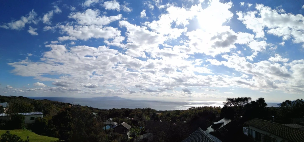 Standard Triple room with ocean view