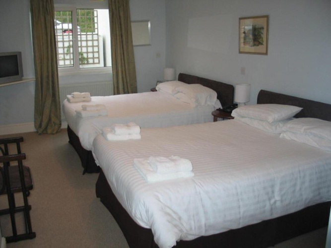 Standard Twin room with sea view