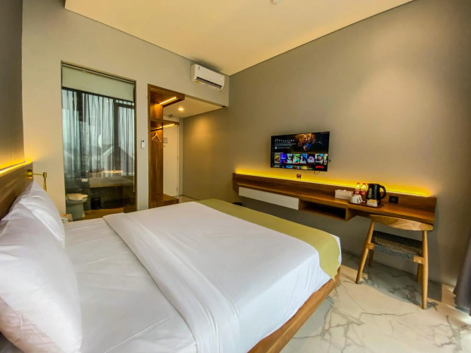 Facade Hotel by Azana