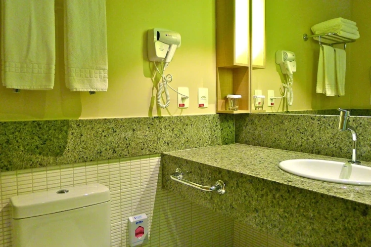 Superior room with city view