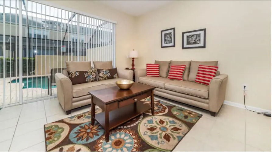 7668 Windsor Hills