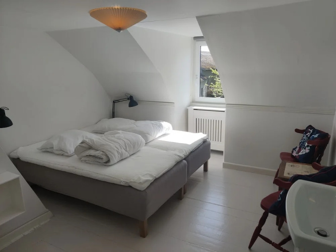 Tante Tut & Onkel E Hotel