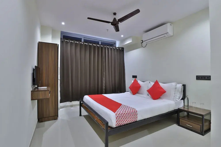 Vivanna by OYO Rooms