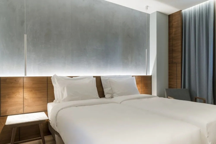 Aya Hotel