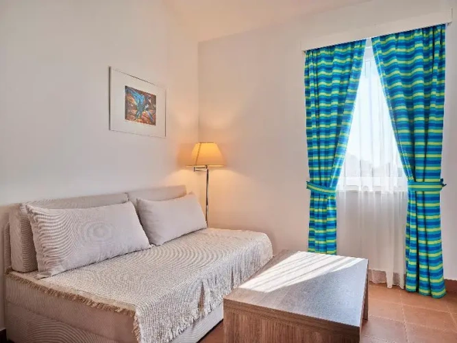 1 Bedroom Apartment with balcony