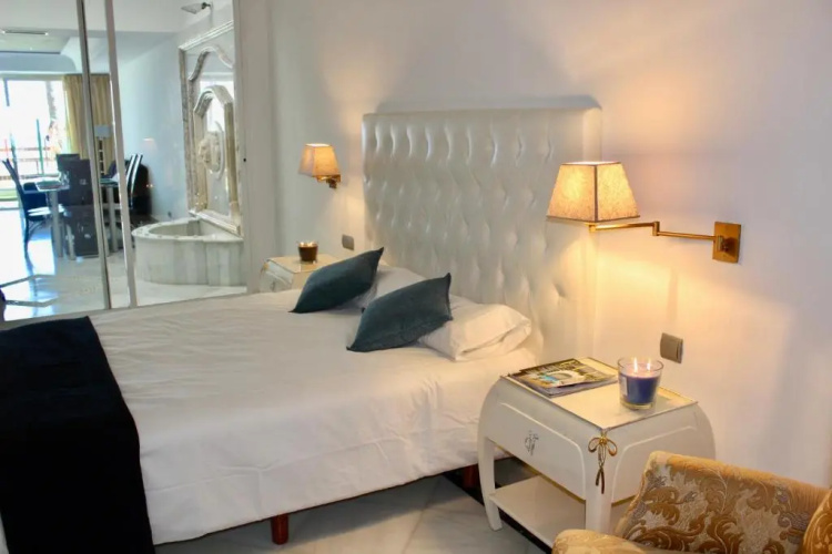 Puerto Banus 2 bedrooms Oceanfront C