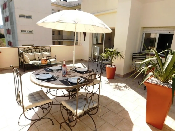 1 Bedroom Apartment with balcony