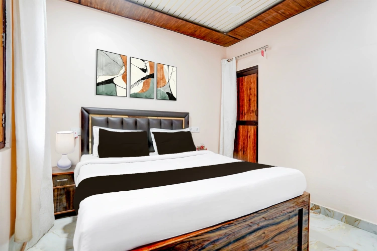 Classic Triple room