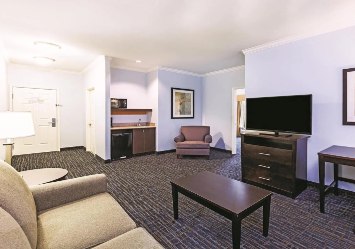 La Quinta Inn & Suites by Wyndham Houston - Westchase