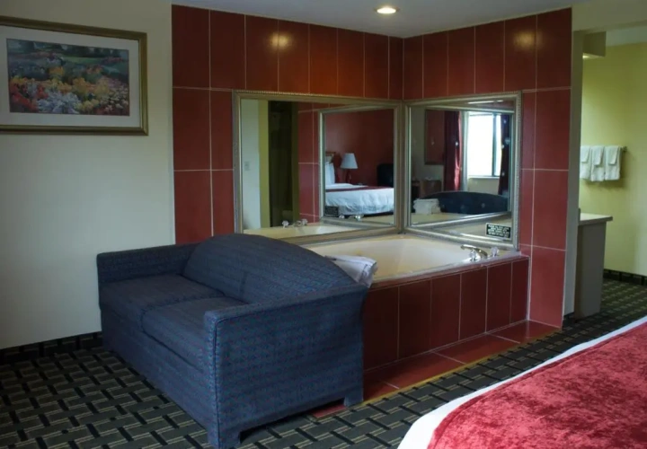 Deluxe Double Suite