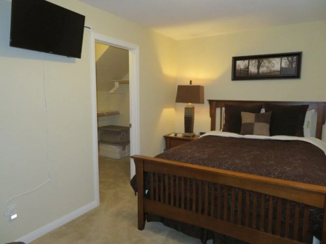 Brad Moore 3 Bedroom Condo