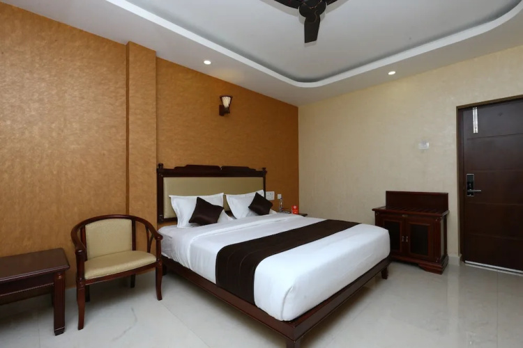 OYO 10017 RB Grand Residency