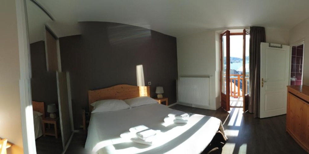 Standard Triple room with mountain view