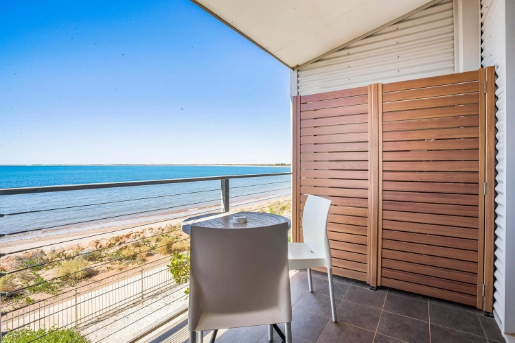 Suite with ocean view