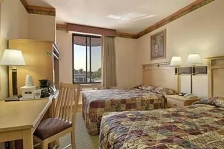 Woodside Motel