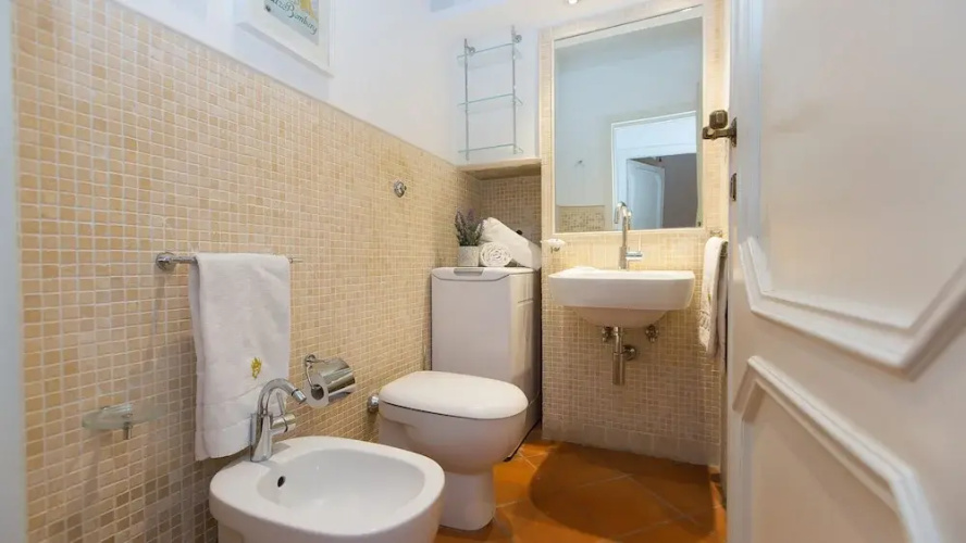 Rental in Rome San Trifone