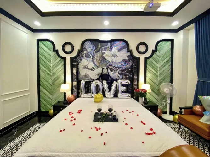 Luxury Place Hotel