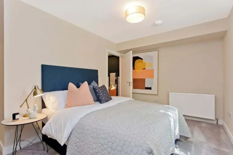1 Huntingdon Place