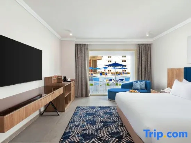 Deluxe Single room with pool view