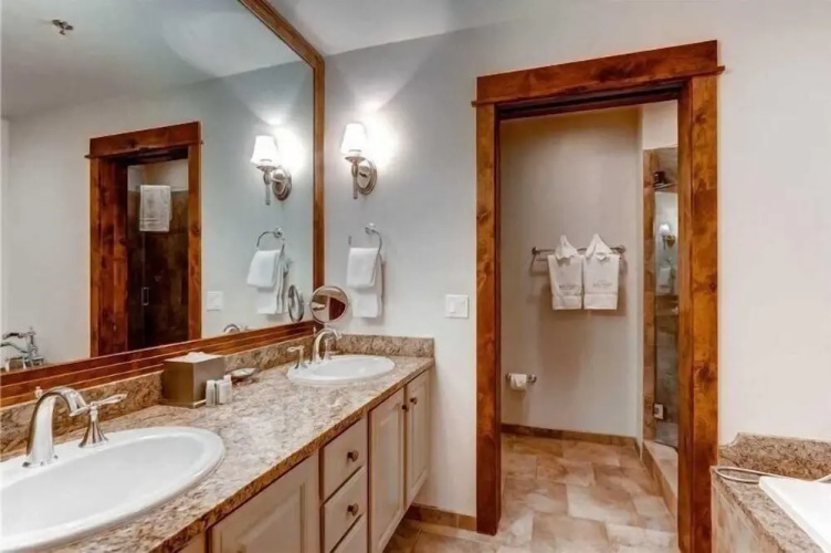 2 Bedroom Condo