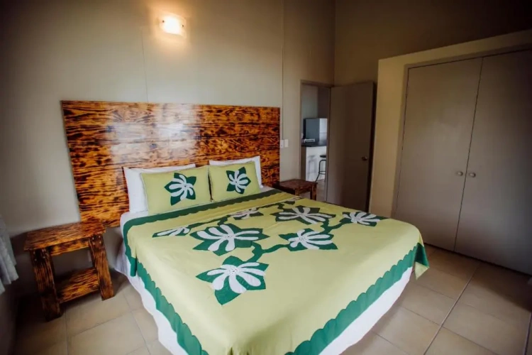 2 Bedrooms Villa